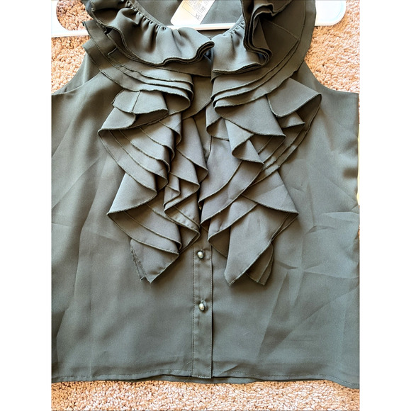 Robbi & Nikki Olive Green Ruffle Sleeveless Tank Blouse Shirt Top XS NEW NWT - Picture 2 of 13